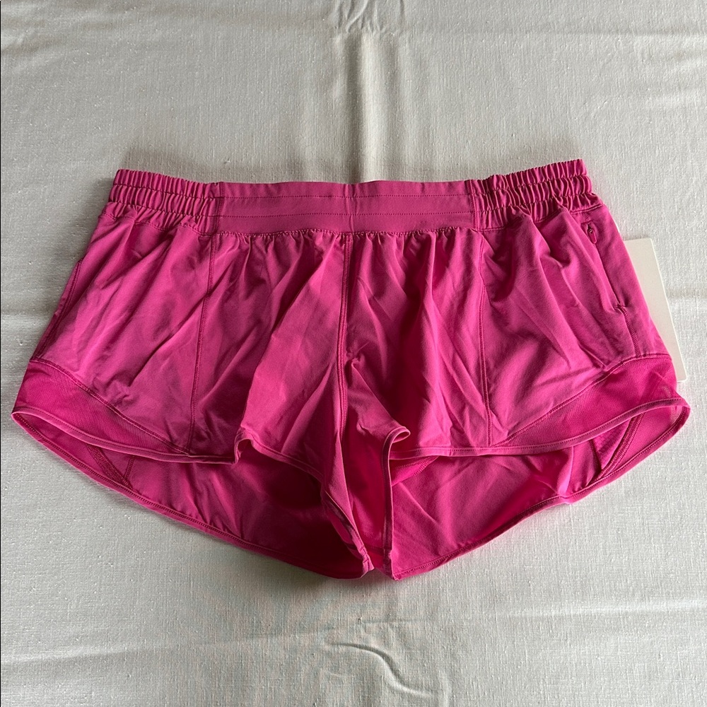 Lululemon Hotty Hot Low-Rise Short 14 Sonic Pink NWT